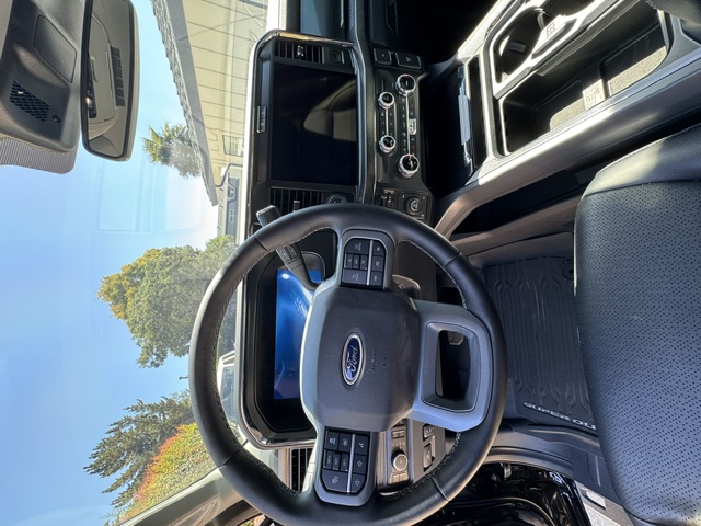 Used 2025 Ford F250 Lariat w/ Lariat Ultimate Package AWD/4WD image 10