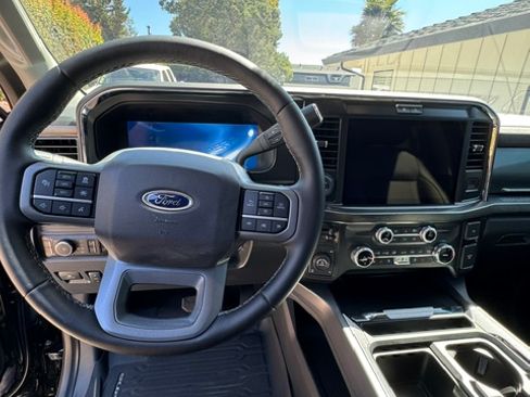 Used 2025 Ford F250 Lariat w/ Lariat Ultimate Package AWD/4WD image 10