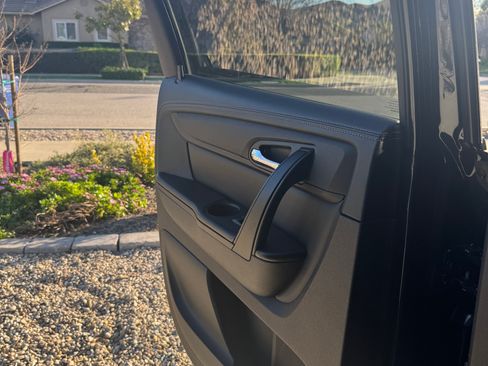 Used 2016 Chevrolet Traverse LT image 15