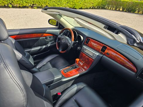 Used 2002 Lexus SC 430 Convertible image 12