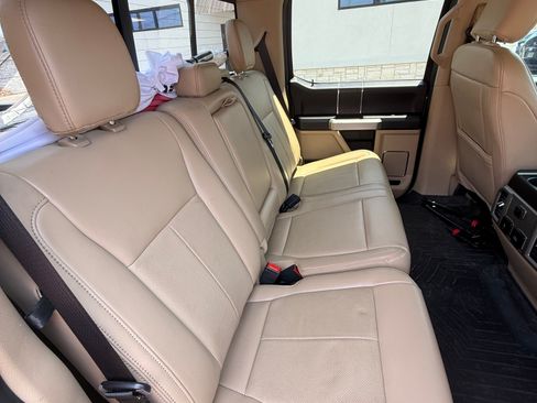 Used 2021 Ford F250 Lariat w/ Lariat Ultimate Package AWD/4WD image 8