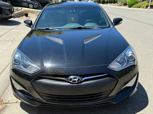 Used 2016 Hyundai Genesis 3.8 image 11