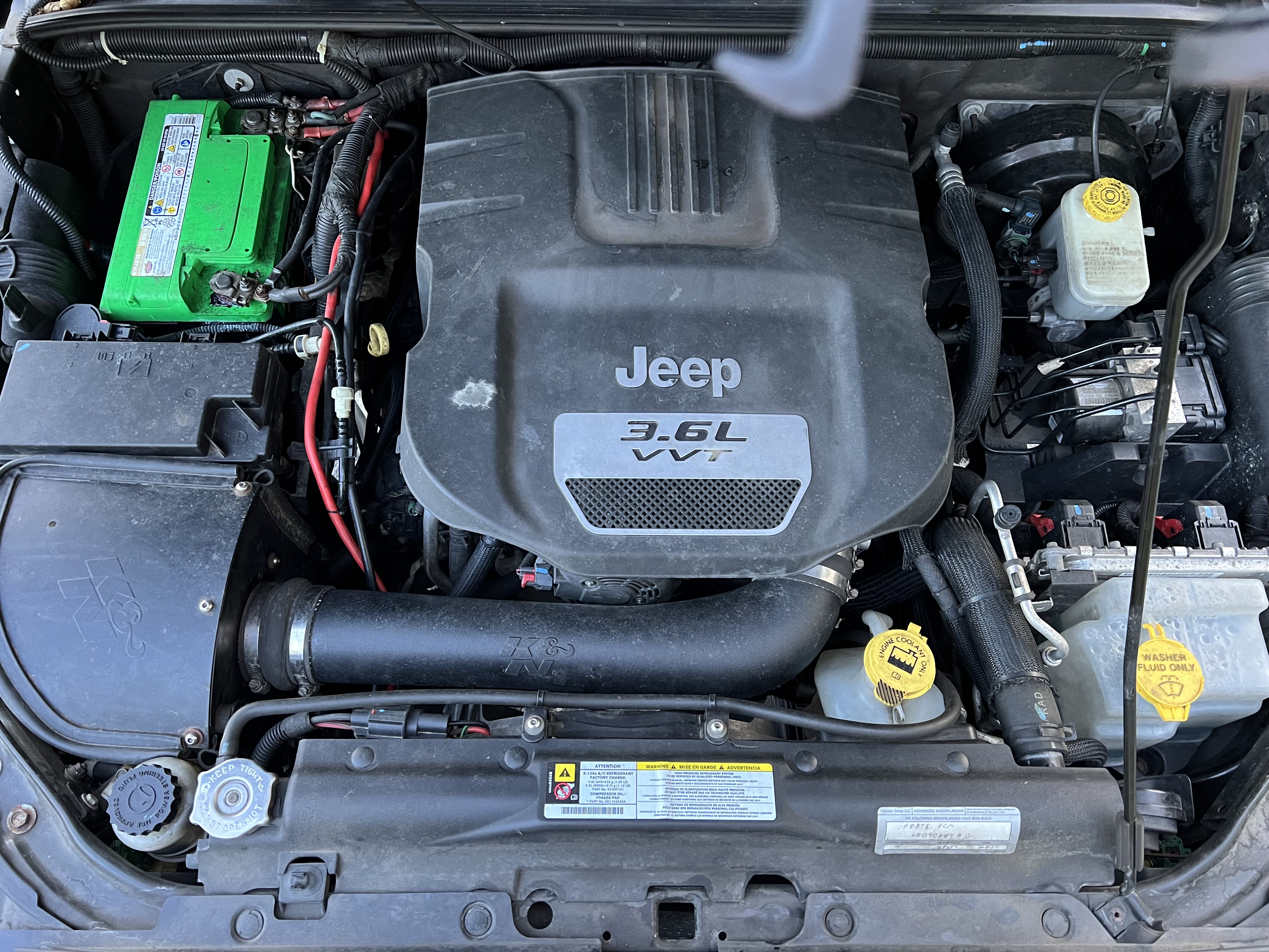 Used 2012 Jeep Wrangler Sport w/ Connectivity Group AWD/4WD image 14