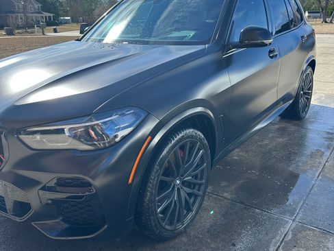 Used 2022 BMW X5 xDrive40i AWD/4WD image 1
