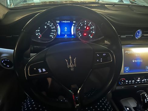 Used 2014 Maserati Quattroporte GTS image 18