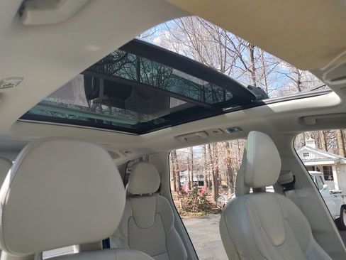 Used 2021 Volvo XC90 T8 Inscription w/ Advanced Package image 10