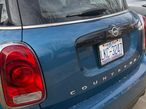 Used 2020 MINI Cooper Countryman S w/ Signature Upholstery Package image 17