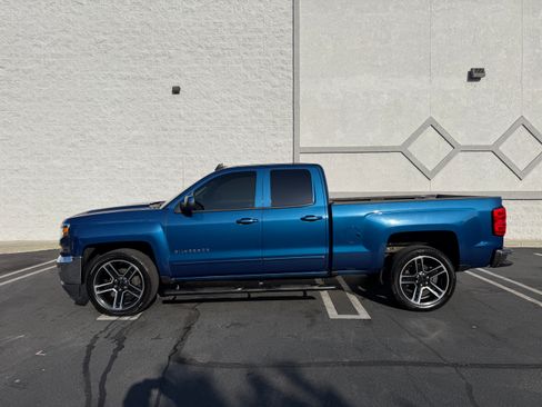 Used 2017 Chevrolet Silverado 1500 LT w/ LT Convenience Package RWD image 15