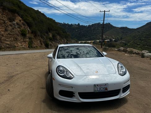 Used 2015 Porsche Panamera S w/ Premium Package RWD image 6