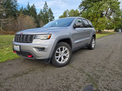 Used 2019 Jeep Grand Cherokee Trailhawk w/ Trailhawk Luxury Group