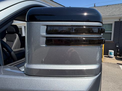 Used 2025 GMC Sierra 3500 Denali w/ Technology Package AWD/4WD image 8
