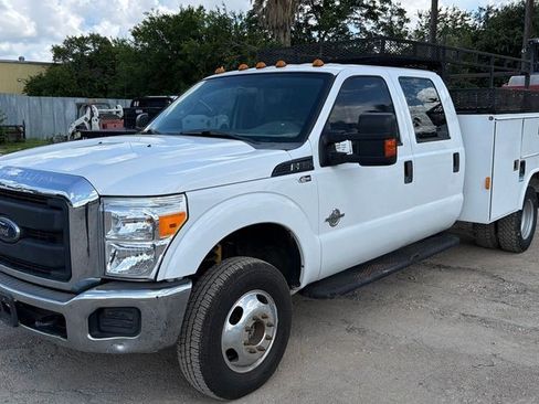 Used 2015 Ford F350 XL w/ Power Equipment Group AWD/4WD image 9
