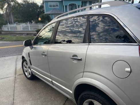 Used 2014 Chevrolet Captiva Sport LT w/ Convenience Package image 11