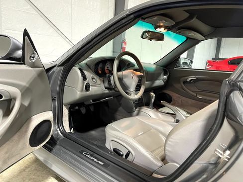 Used 2001 Porsche 911 Cabriolet image 9