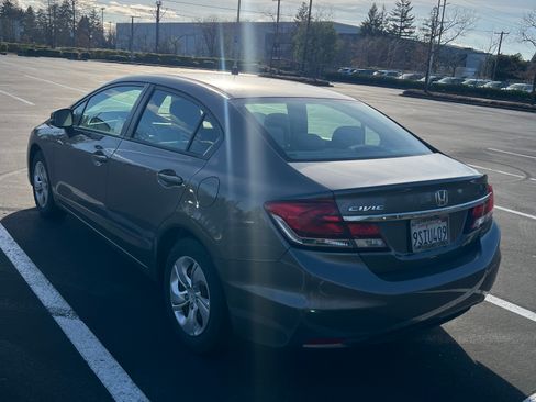 Used 2013 Honda Civic LX image 9