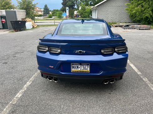 Used 2019 Chevrolet Camaro LT w/ RS Package RWD image 5