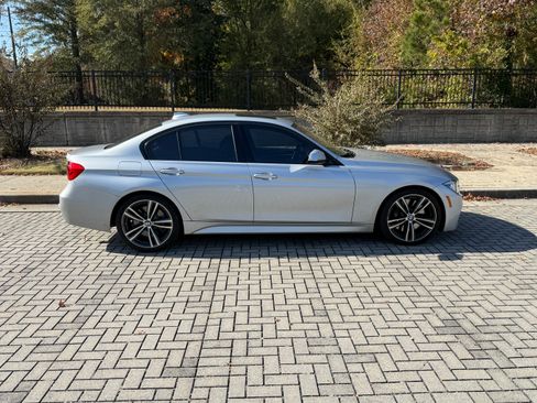 Used 2017 BMW 340i Sedan image 10