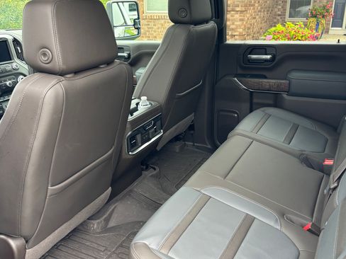 Used 2021 GMC Sierra 2500 Denali w/ Denali Ultimate Package AWD/4WD image 6