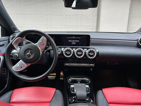 Used 2020 Mercedes-Benz A 220 4MATIC image 5