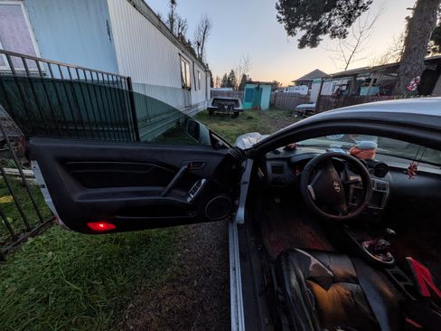 Used 2004 Hyundai Tiburon GT image 9
