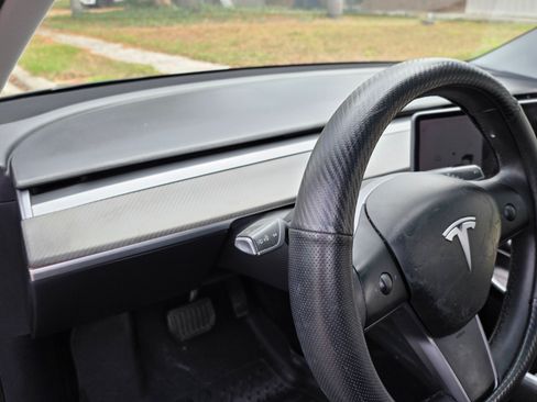 Used 2020 Tesla Model 3 Long Range image 9