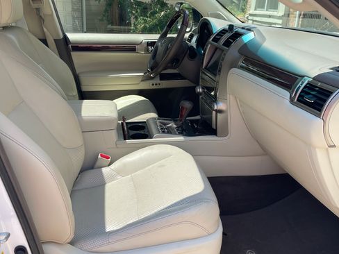 Used 2012 Lexus GX 460 Premium AWD/4WD image 25