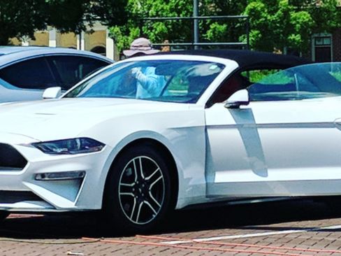 Used 2018 Ford Mustang Premium w/ Equipment Group 201A RWD image 5