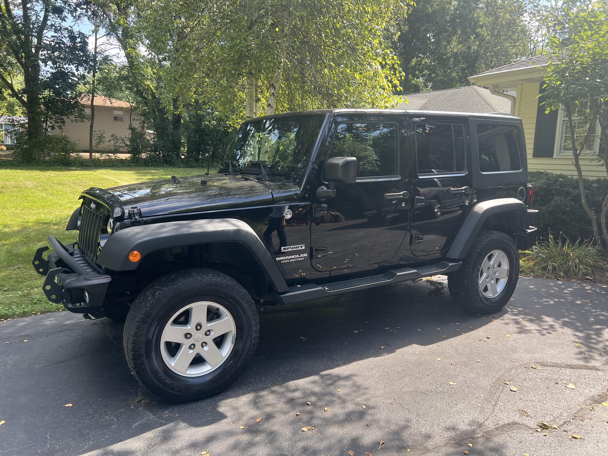 Used 2016 Jeep Wrangler Unlimited Sport w/ Quick Order Package 23S AWD/4WD image 1