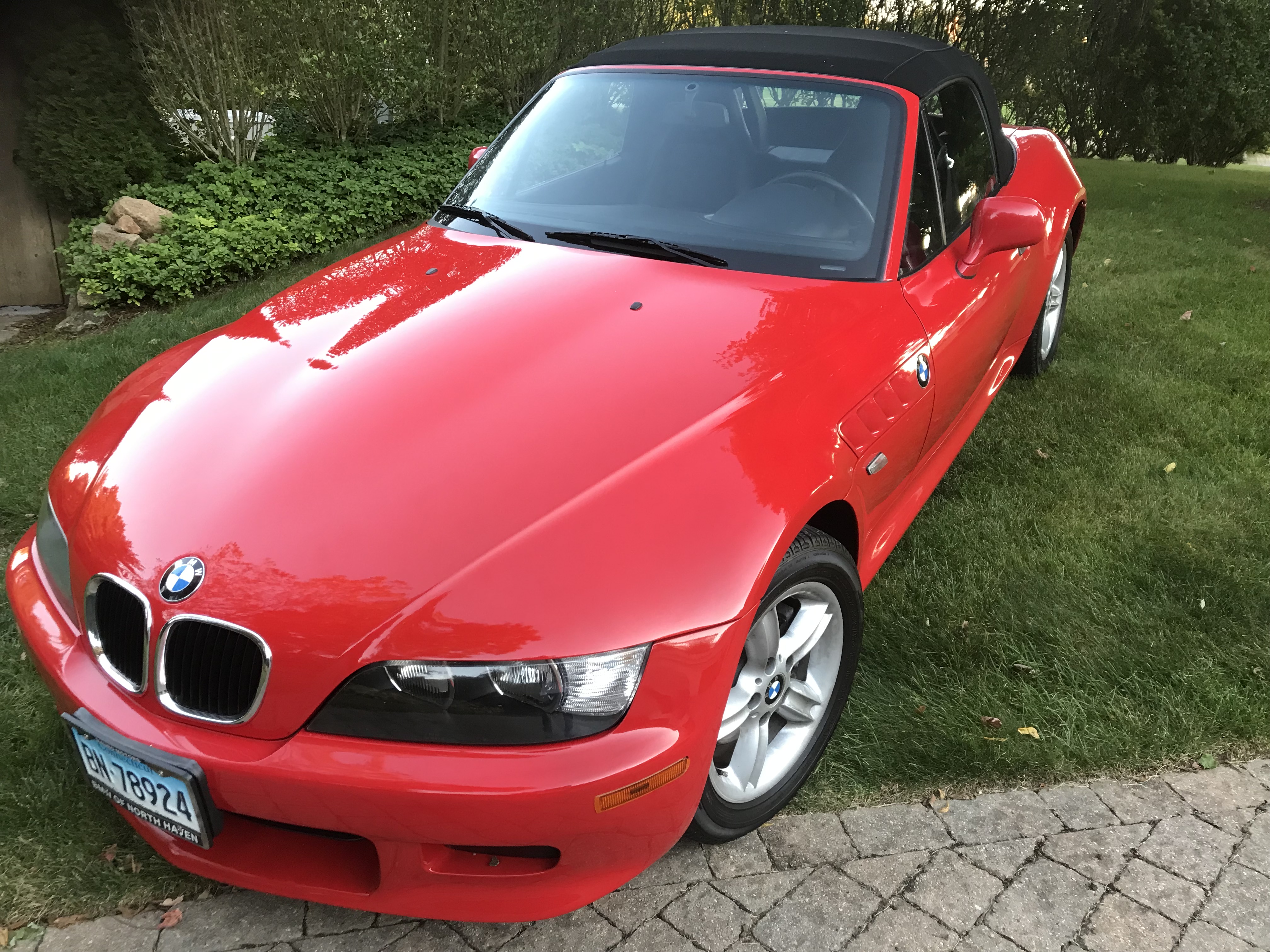 Used 2000 BMW Z3 2.5i RWD image 1