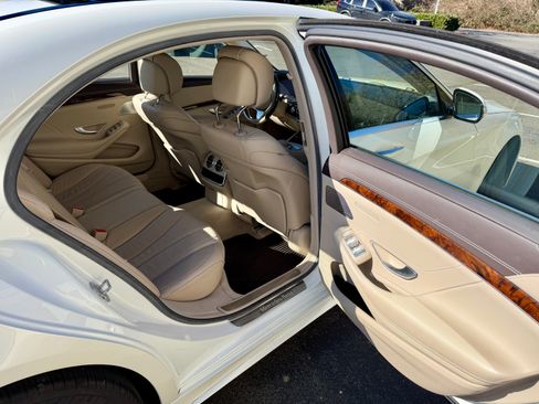 Used 2014 Mercedes-Benz S 550 Sedan image 6