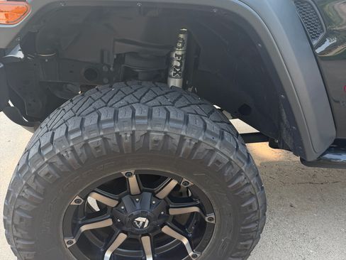 Used 2021 Jeep Wrangler Unlimited Rubicon AWD/4WD image 6