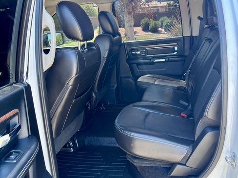 Used 2016 RAM 1500 Laramie RWD image 9