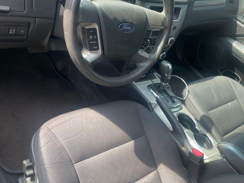 Used 2012 Ford Fusion SE FWD image 5