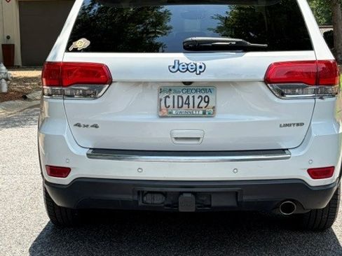 Used 2018 Jeep Grand Cherokee Limited w/ Luxury Group II AWD/4WD image 4