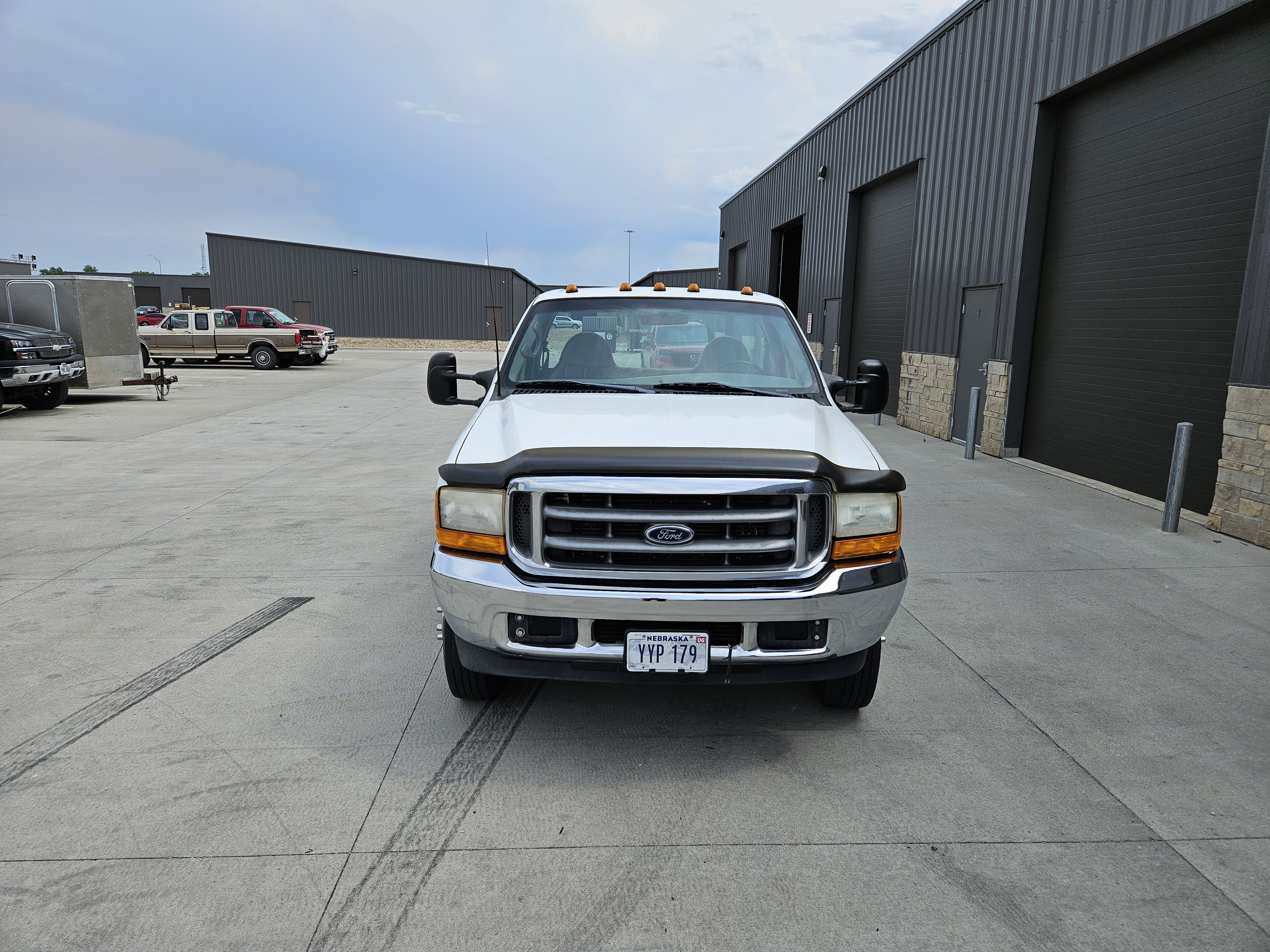 Used 1999 Ford F550 Luxury RWD image 4
