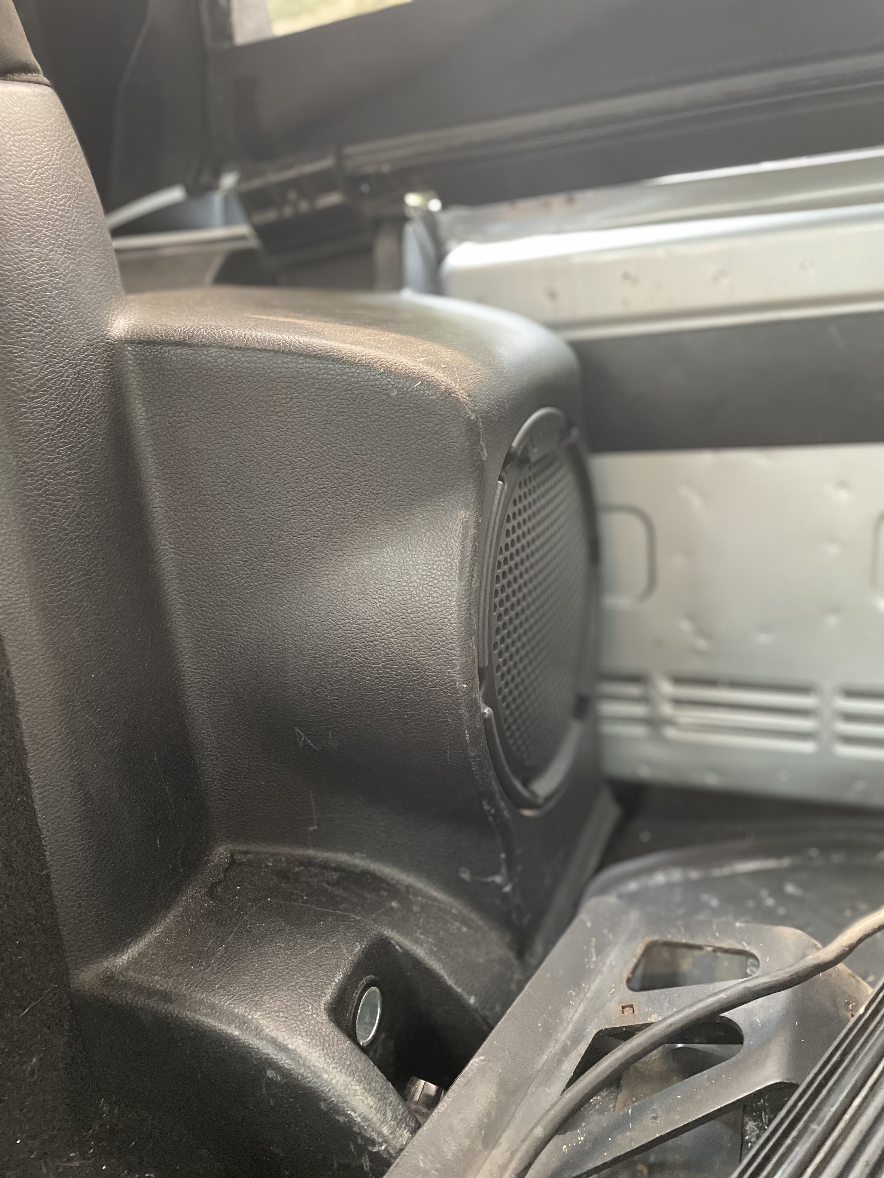 Used 2012 Jeep Wrangler Unlimited Sport AWD/4WD image 13
