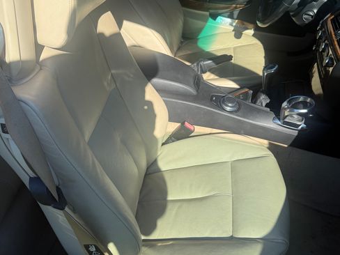 Used 2008 BMW 650i Convertible image 12