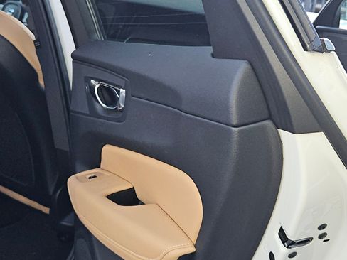 Used 2021 Volvo XC60 T5 Inscription w/ Advanced Package image 12