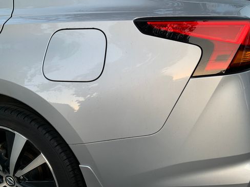 Used 2020 Nissan Altima 2.5 SR w/ Premium Package image 6