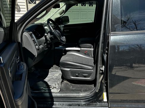 Used 2018 RAM 1500 Sport w/ Convenience Group image 4