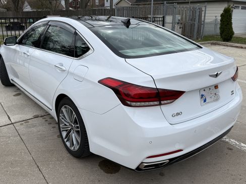 Used 2018 Genesis G80 3.8 w/ Option Group 02 image 5
