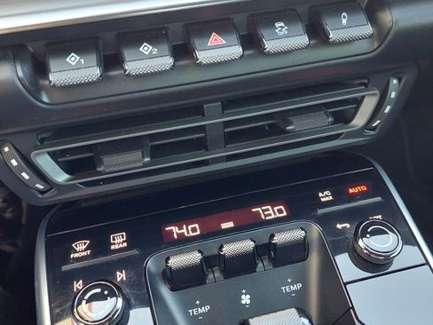 Used 2020 Porsche 911 Carrera S image 15