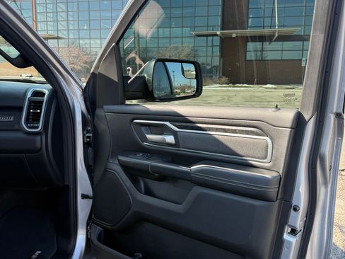 Used 2021 RAM 1500 Big Horn image 16