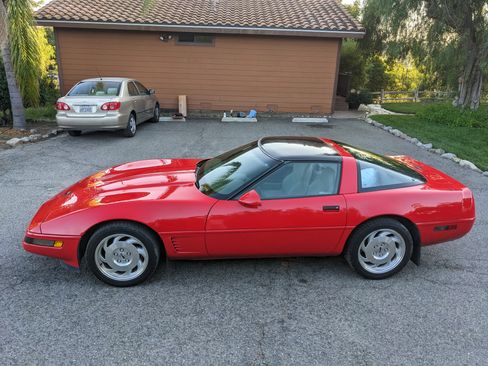 Used 1995 Chevrolet Corvette Coupe image 15