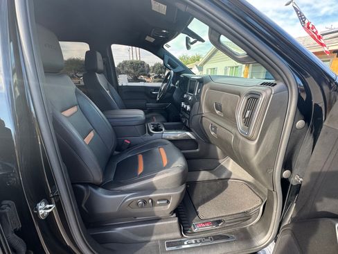 Used 2023 GMC Sierra 2500 AT4 w/ Gooseneck/5TH Wheel Package image 9