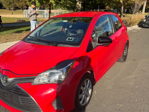 Used 2015 Toyota Yaris LE image 5