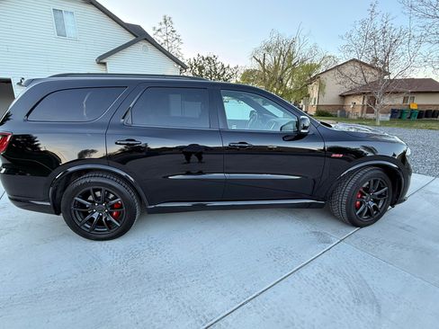 Used 2018 Dodge Durango SRT w/ SRT Interior Appearance Group AWD/4WD image 4