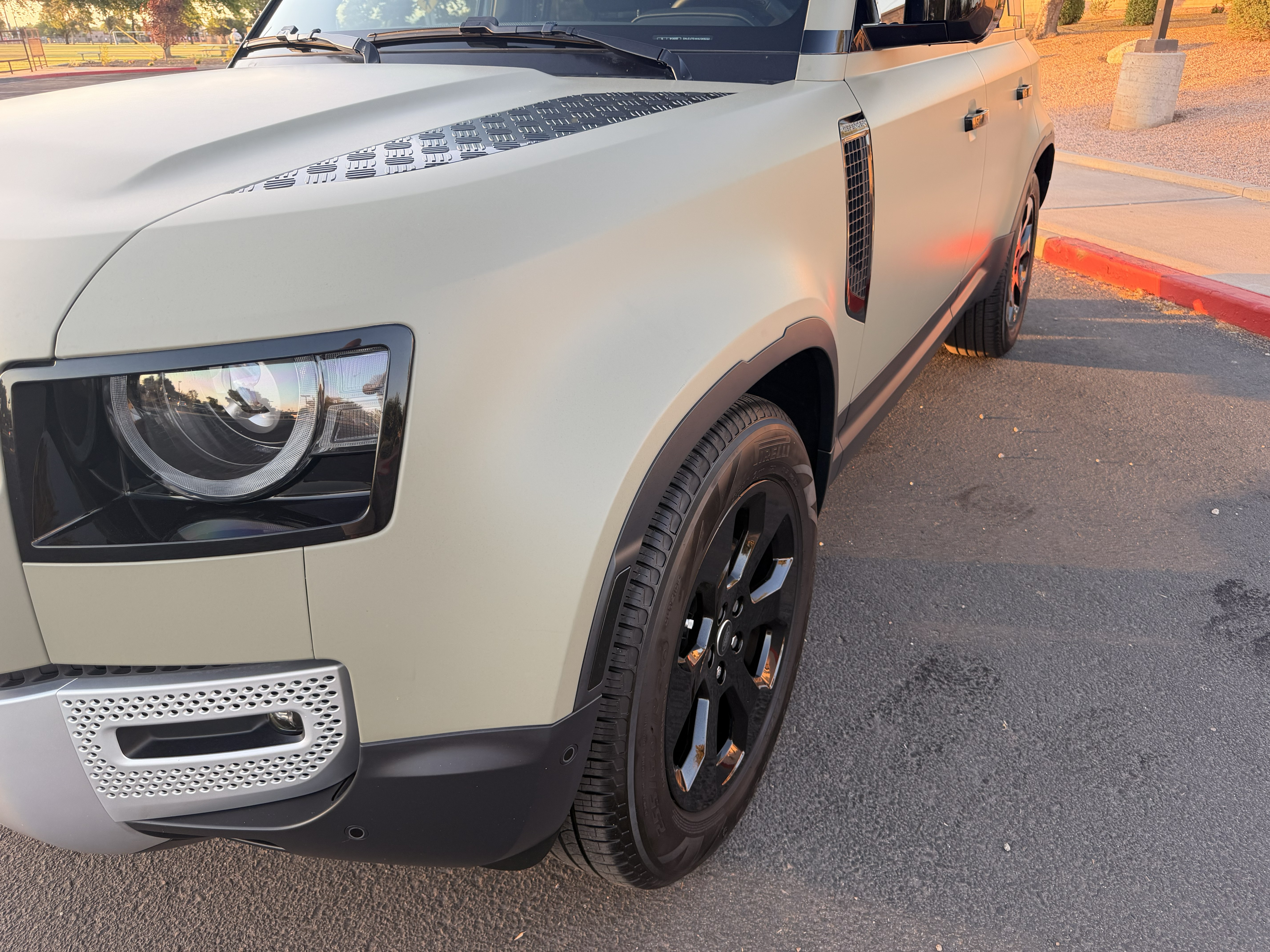 Used 2025 Land Rover Defender 110 S AWD/4WD image 11