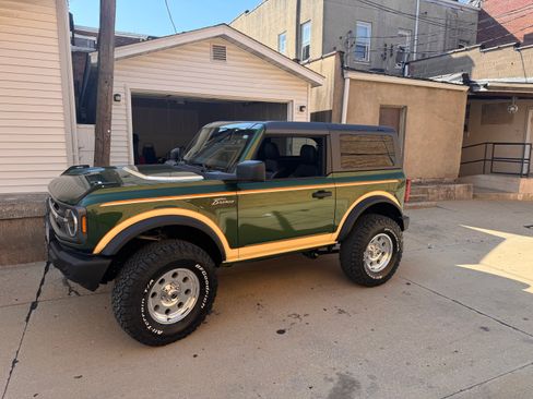 Used 2024 Ford Bronco Big Bend AWD/4WD image 1