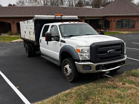 Used 2014 Ford F550 4x4 Crew Cab Super Duty image 2